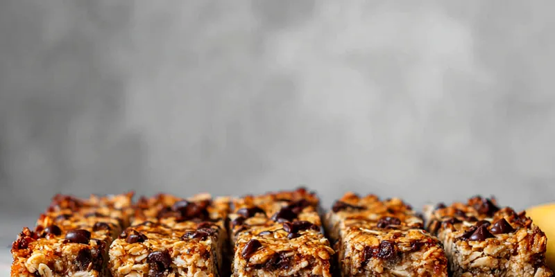 Chewy Healthy Banana Oat Bars