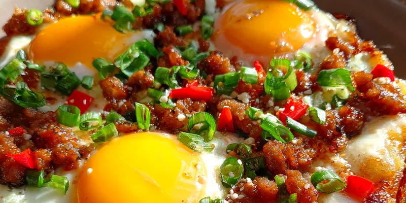 Delicious Crispy Breakfast Hash Pizza served on a plate